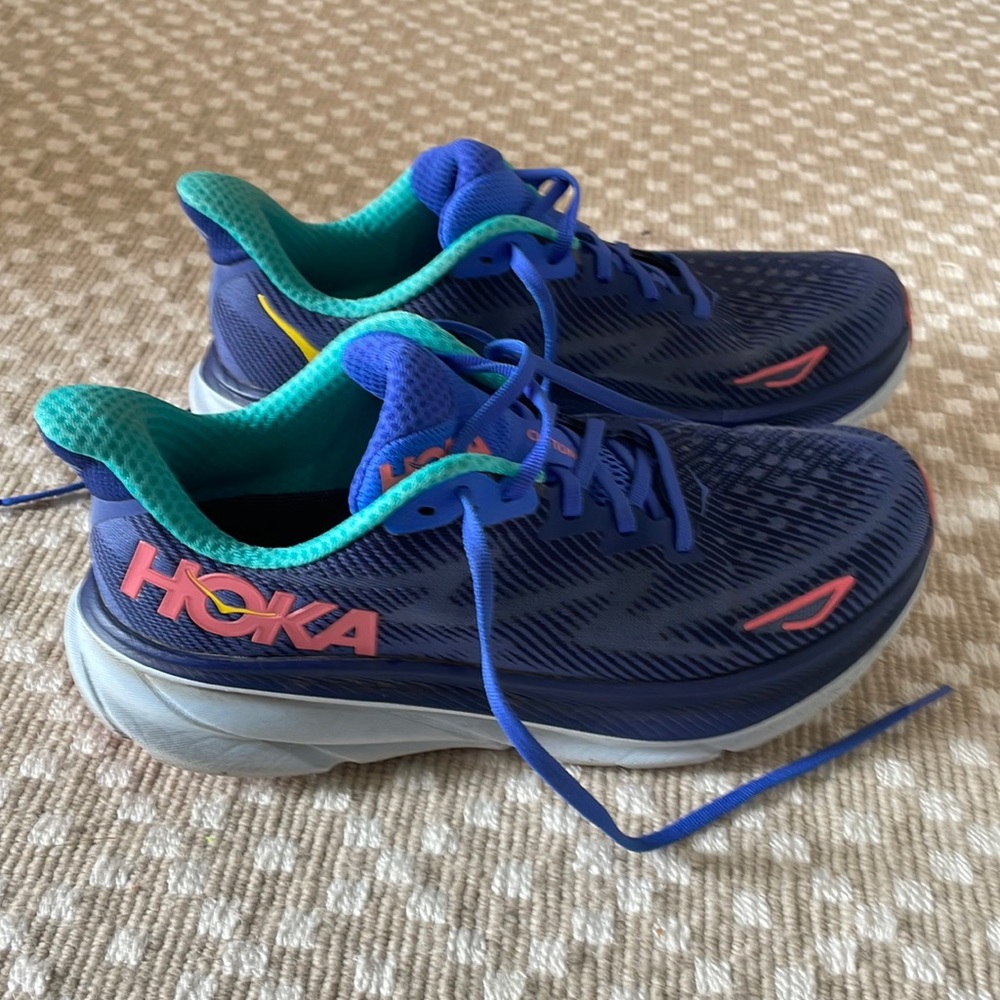 HOKA women’s Clifton, size 8.5
